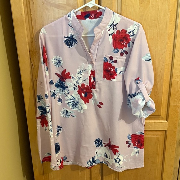 Floral Red and White Blouse - Picture 6 of 8
